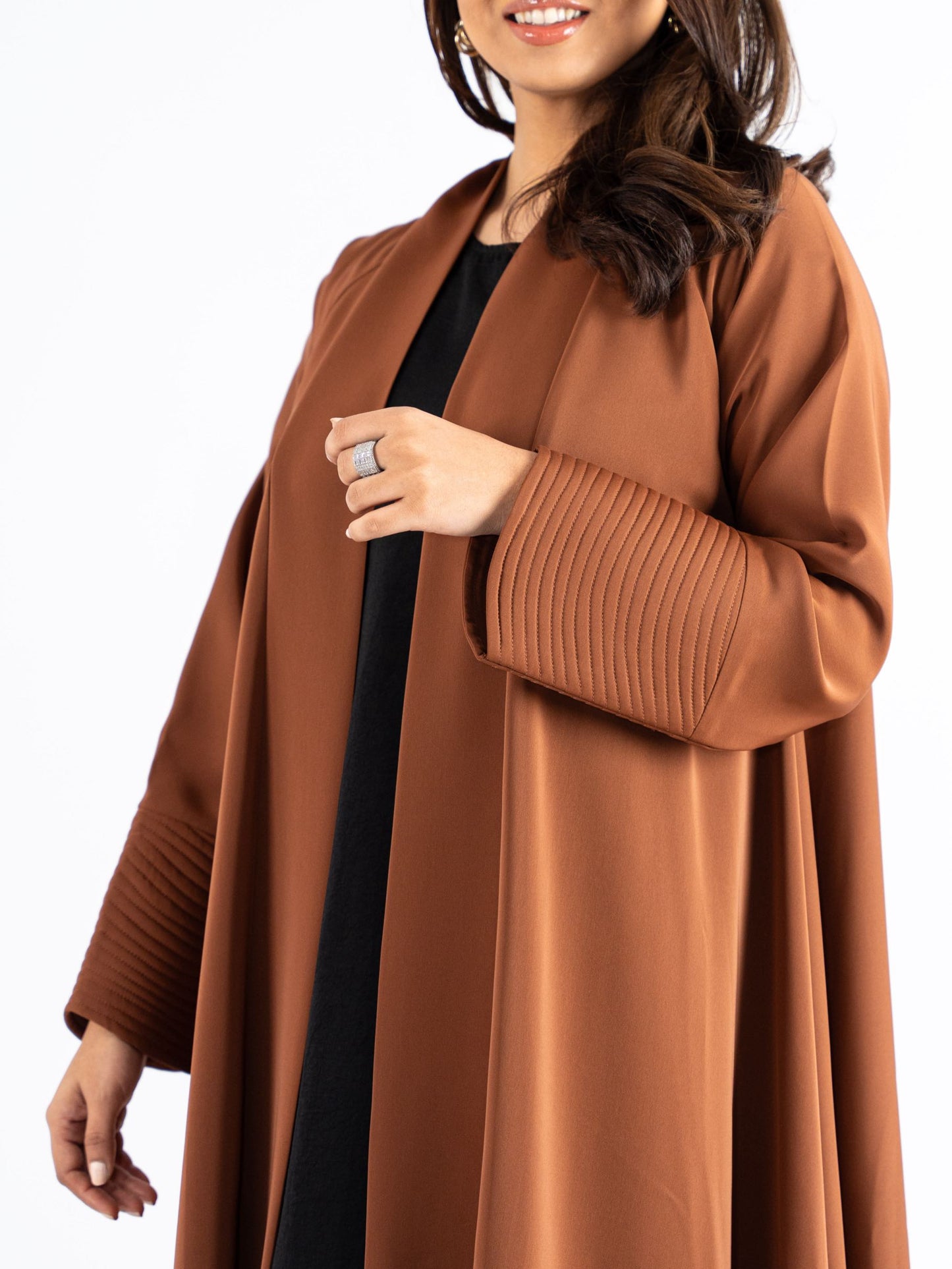 Royal maple Abaya with pleated cuff design