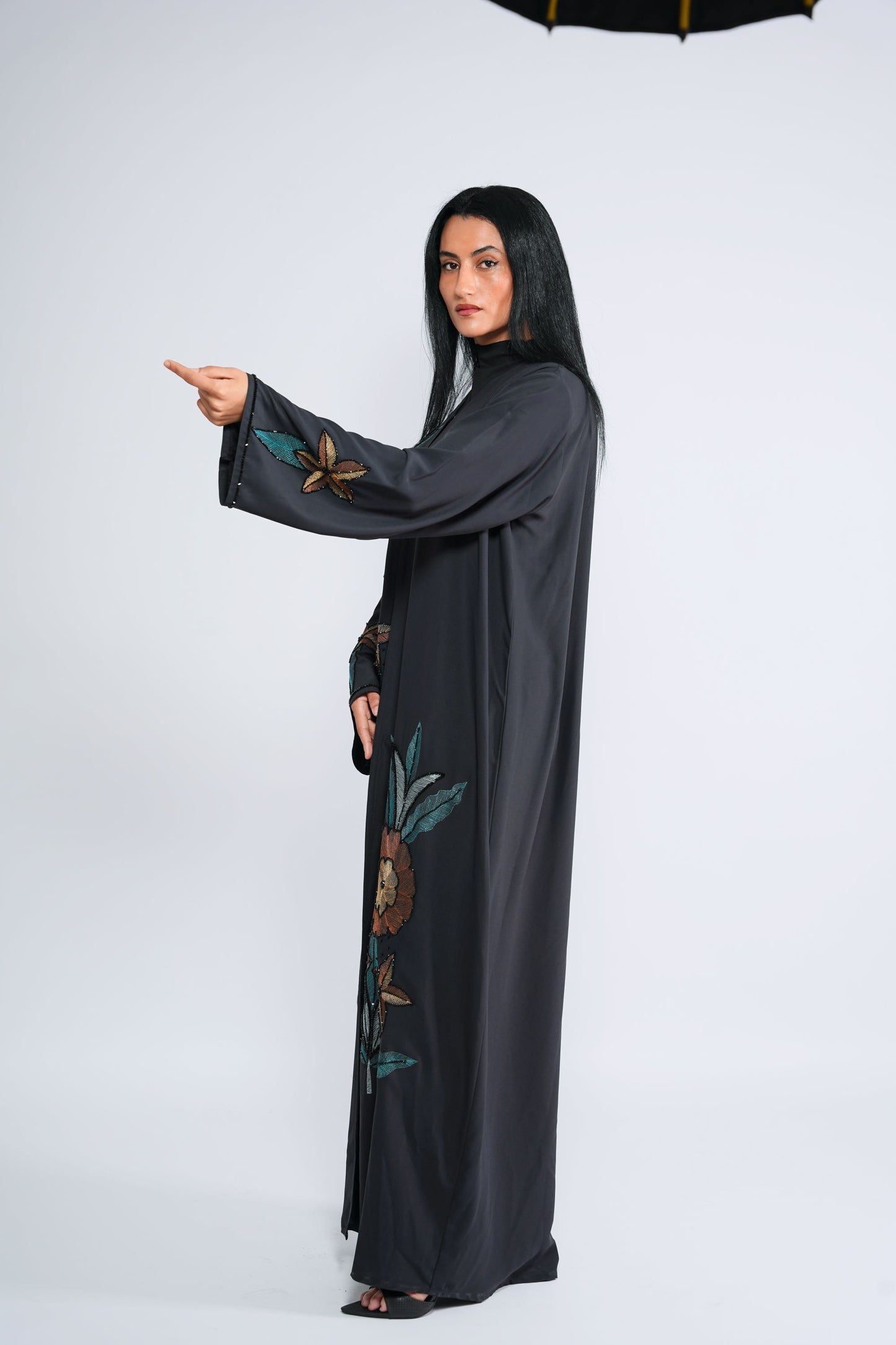 Abaya in Nada fabric with embroidered style