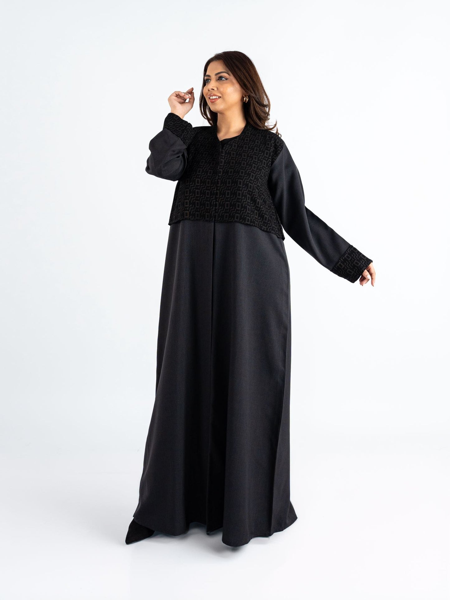 Black Fua jacquard fabric Abaya in upper geormetrical design
