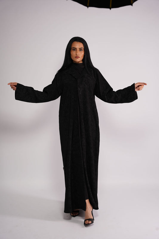 Abaya with floral patterns and stones