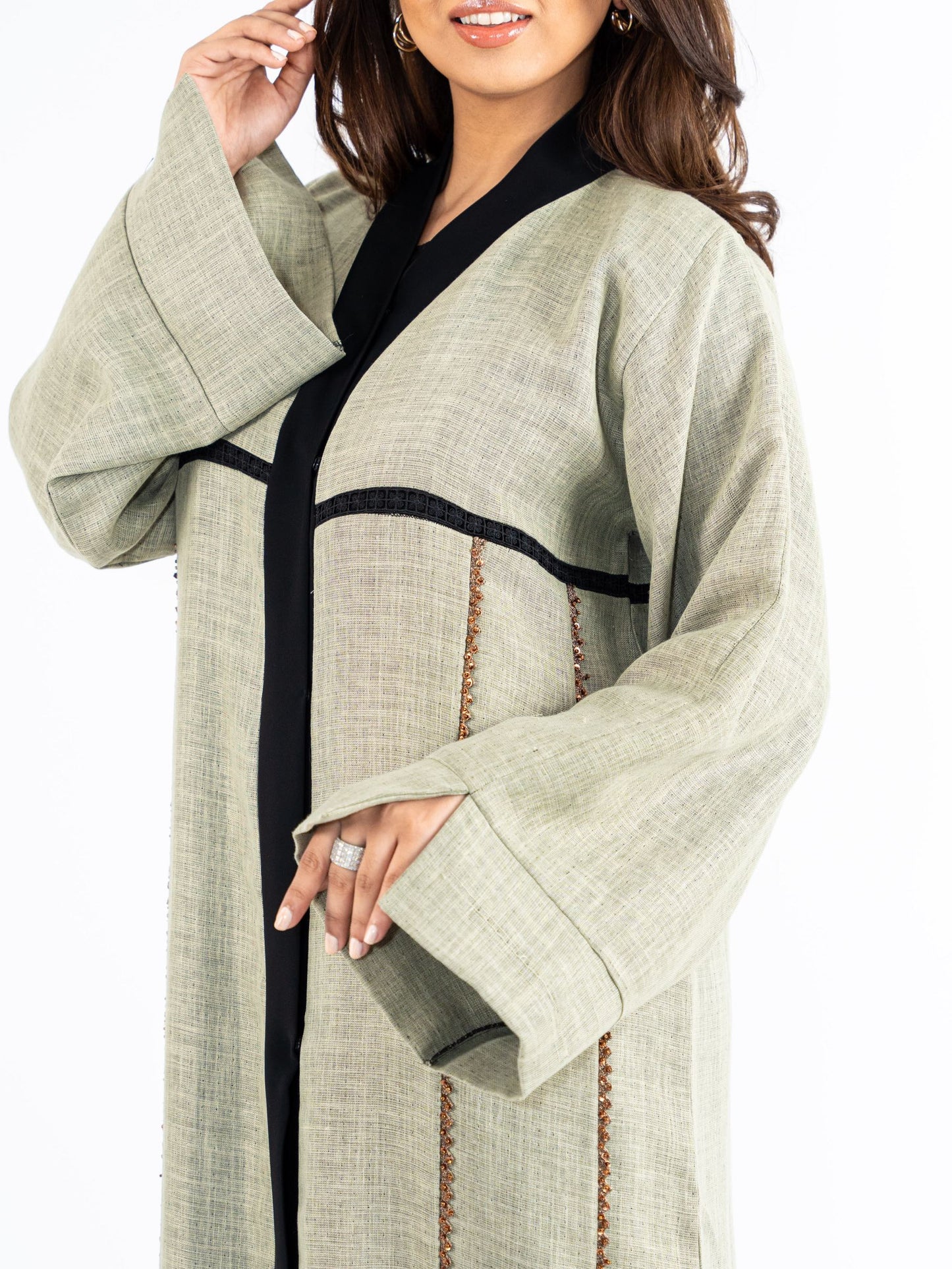 Pistacia vera Linen Abaya in decorative lining